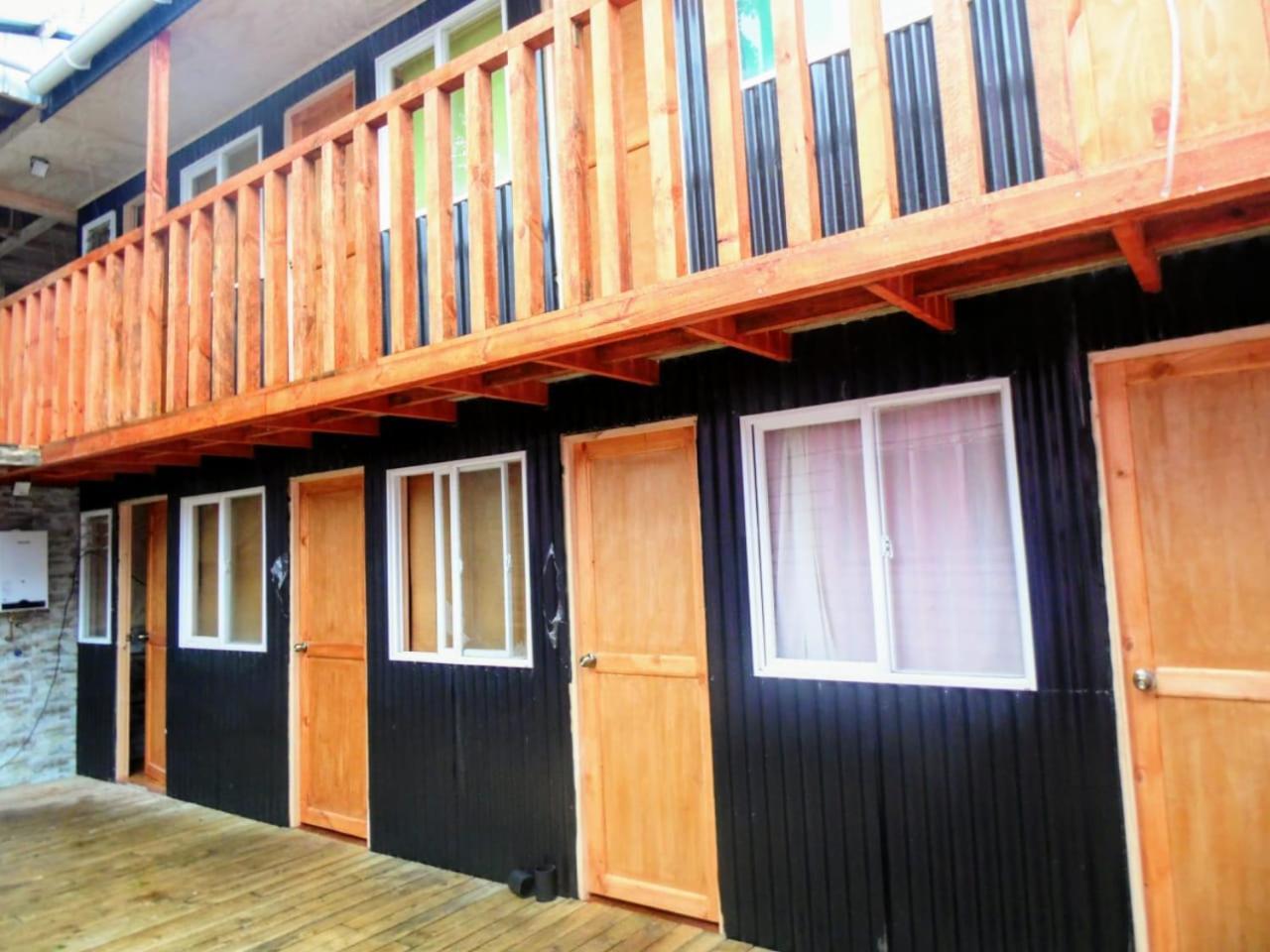 Rustik Hostel Puerto Montt Ngoại thất bức ảnh