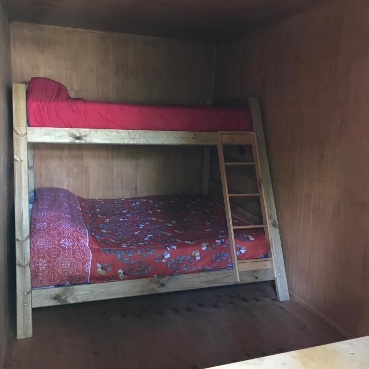 Rustik Hostel Puerto Montt Ngoại thất bức ảnh